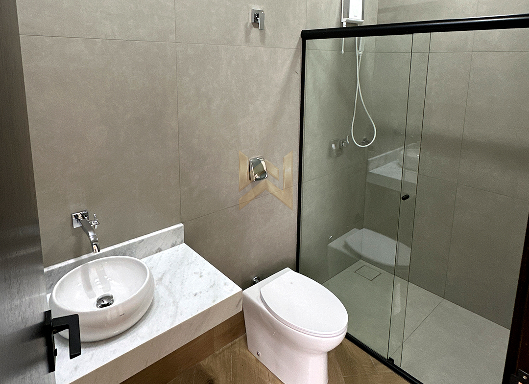 Casa a venda em condominio Vilhena RO Alto padrão