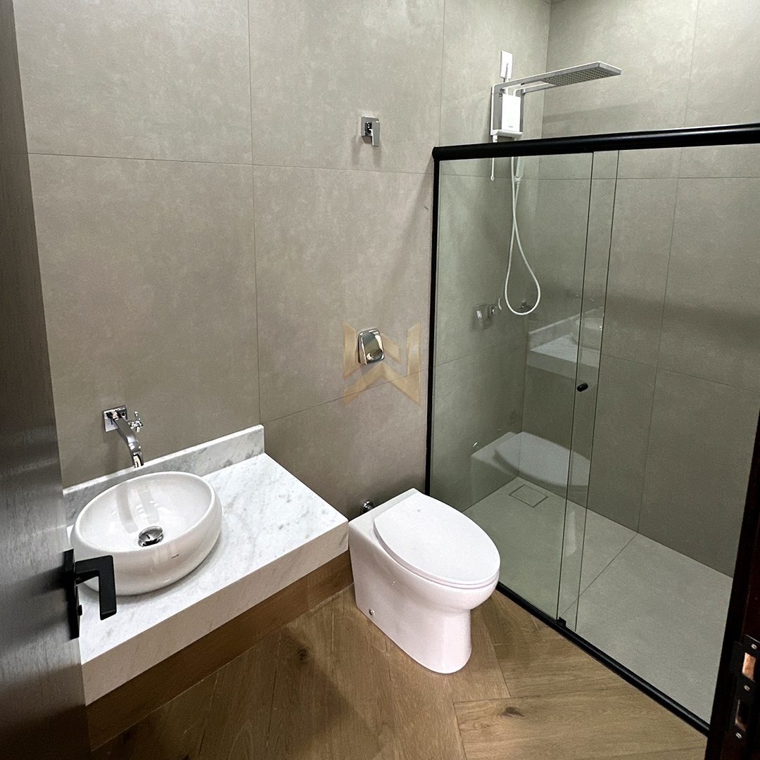 Casa a venda em condominio Vilhena RO Alto padrão